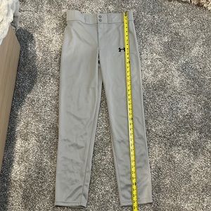 Under Armor Youth Large gray baseball pants. Like new